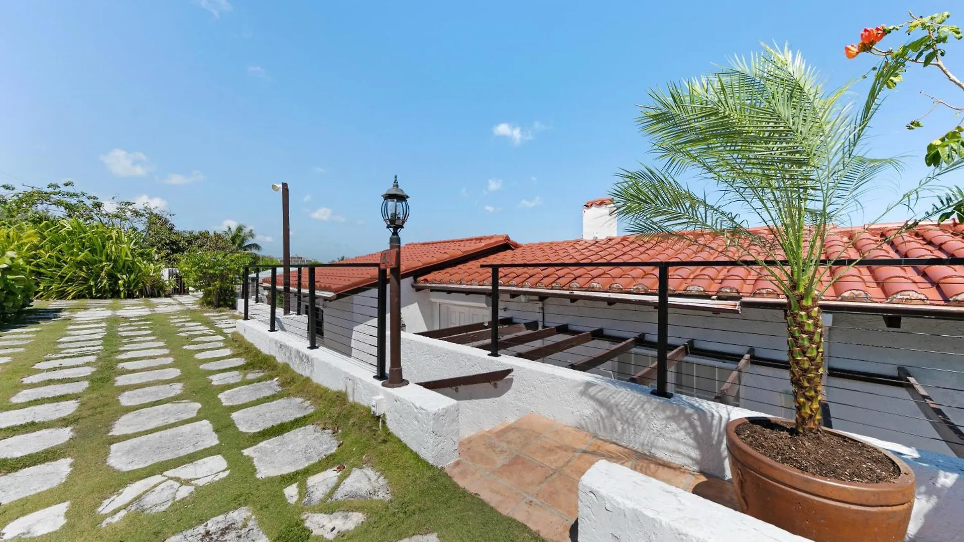 Azure Vista Villa Nassau
